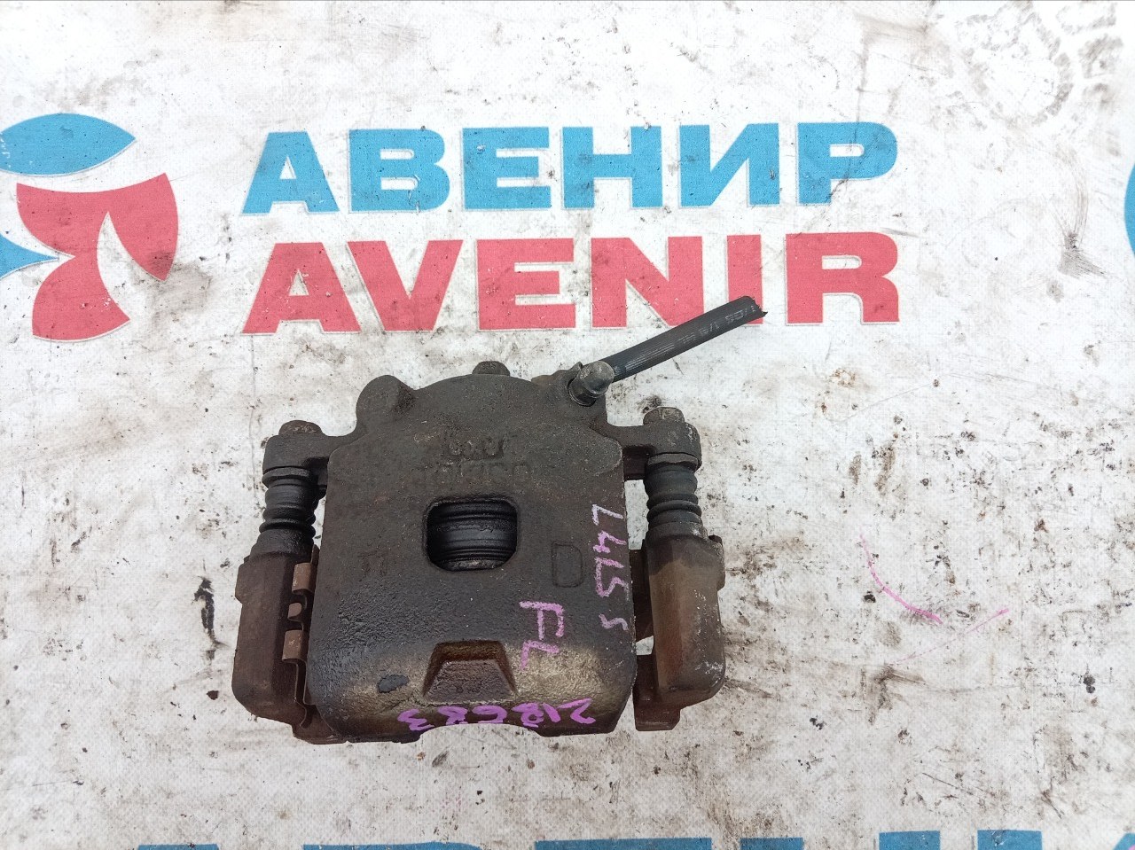 Суппорт DAIHATSU SONICA L415S передний левый (б/у)