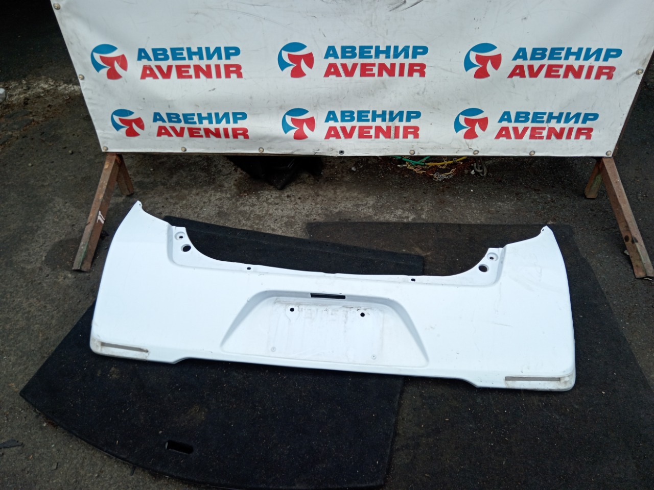 Бампер DAIHATSU MIRA E:S LA300S задний (б/у)