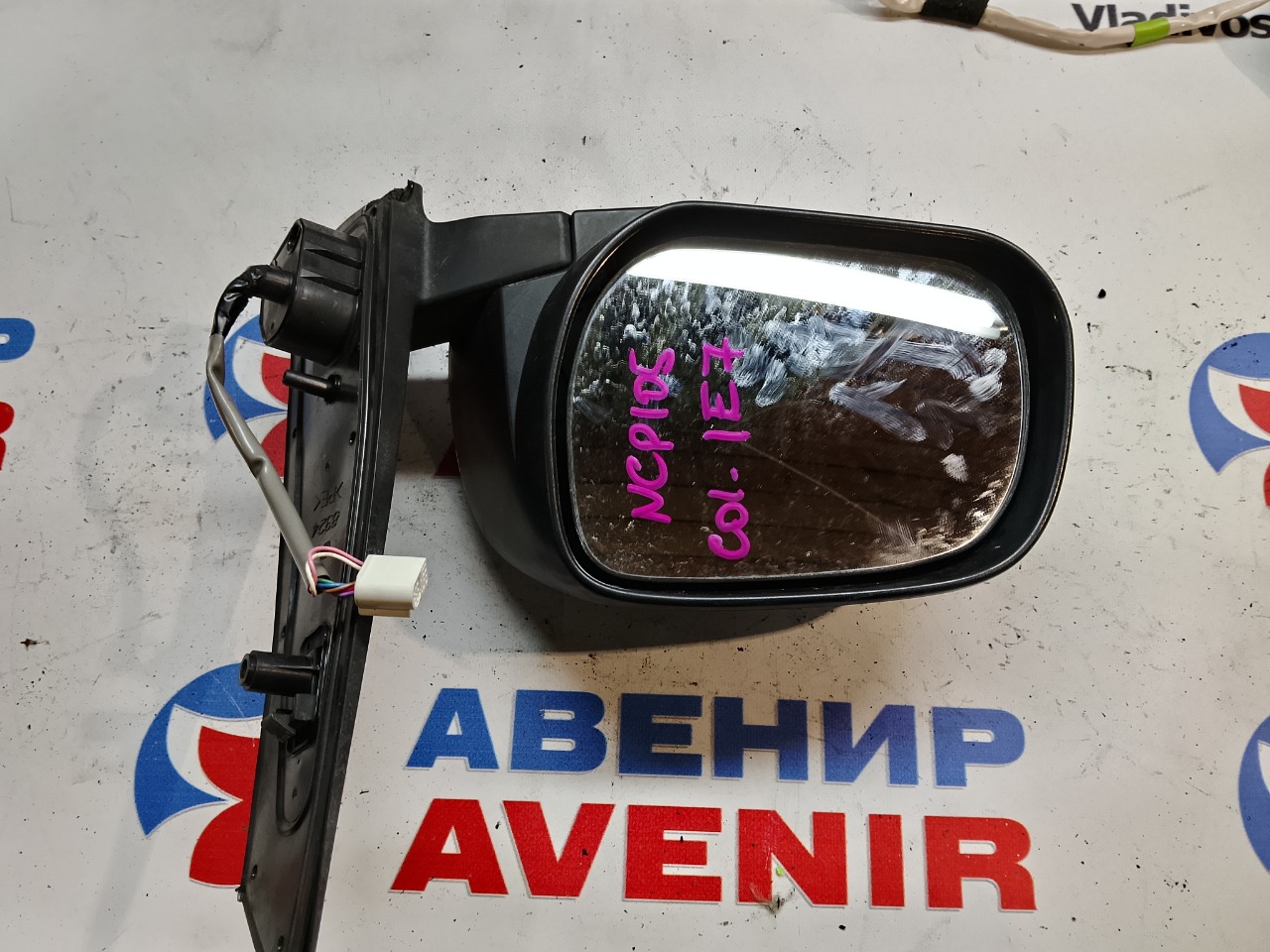 Зеркало TOYOTA RACTIS SCP100 переднее левое (б/у)