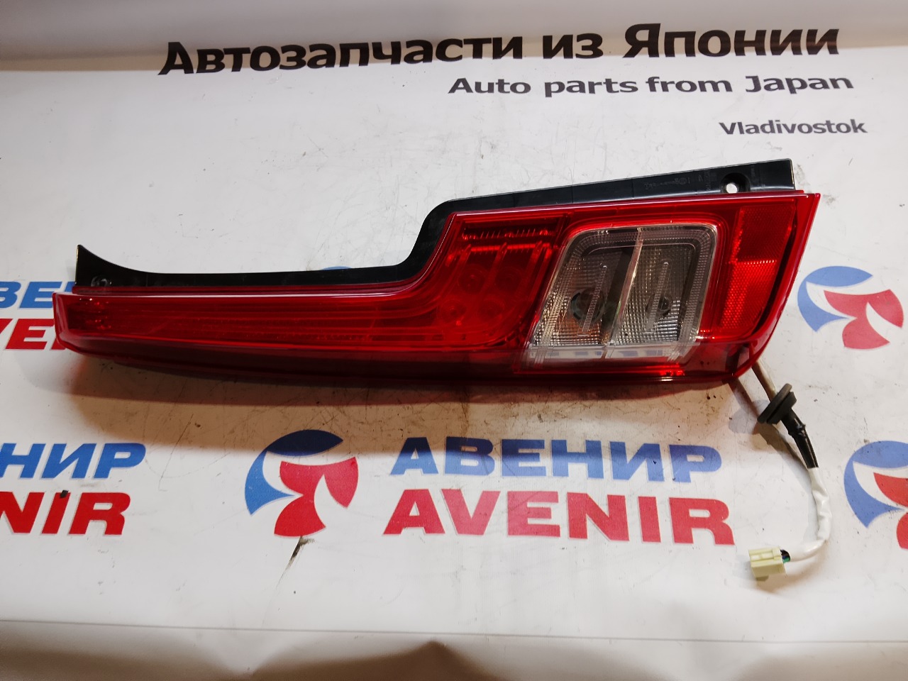 Стоп-сигнал DAIHATSU MOVE LA160S задний левый (б/у)