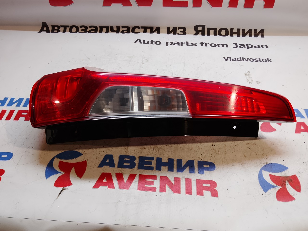 Стоп-сигнал MITSUBISHI EK CUSTOM B11W задний левый (б/у)