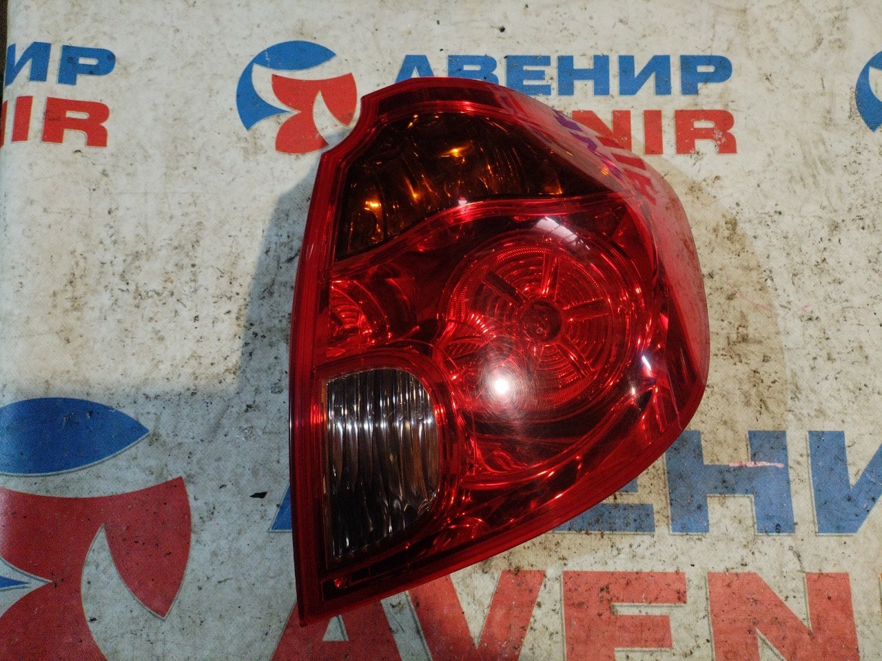 Стоп-сигнал MAZDA VERISA DC5R задний правый (б/у)
