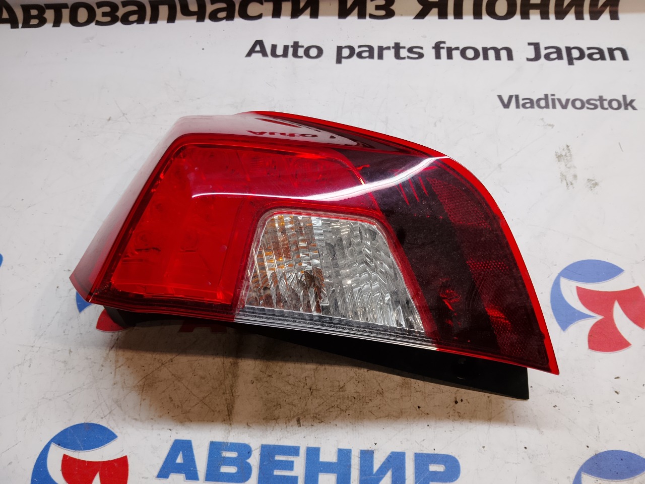 Стоп-сигнал HONDA FIT GK4 задний правый (б/у)
