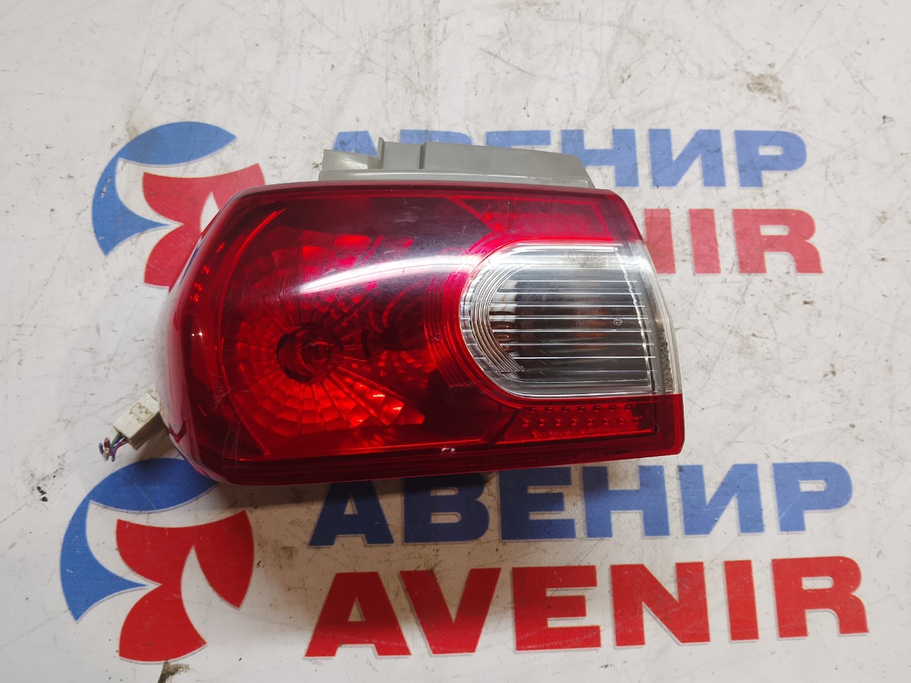 Стоп-сигнал DAIHATSU SONICA L415S задний левый (б/у)