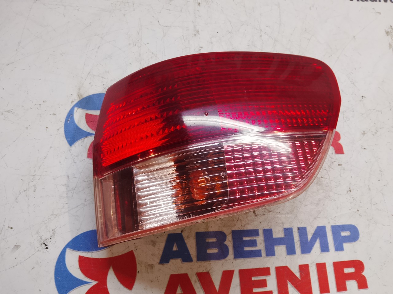Стоп-сигнал TOYOTA VISTA ARDEO SV55 задний правый (б/у)