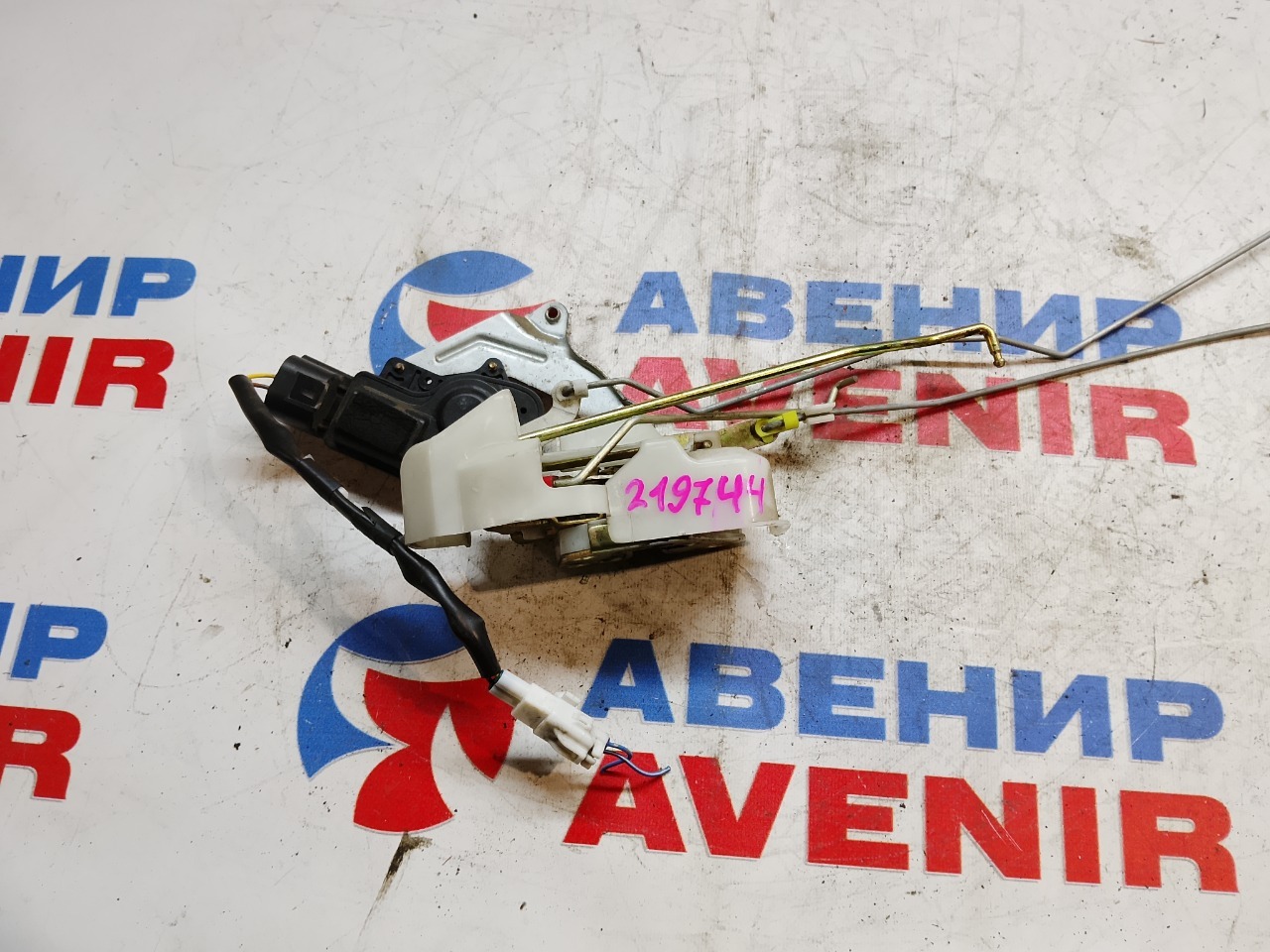Замок двери DAIHATSU COPEN L880K левый (б/у)