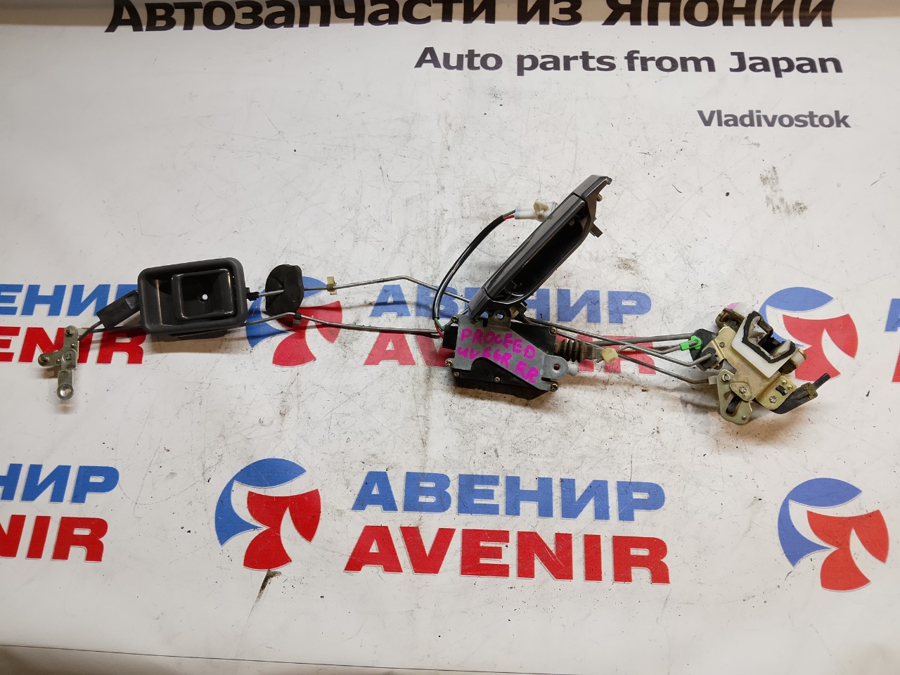 Замок двери MAZDA PROCEED MARVIE UV66R G6 задний правый (б/у)