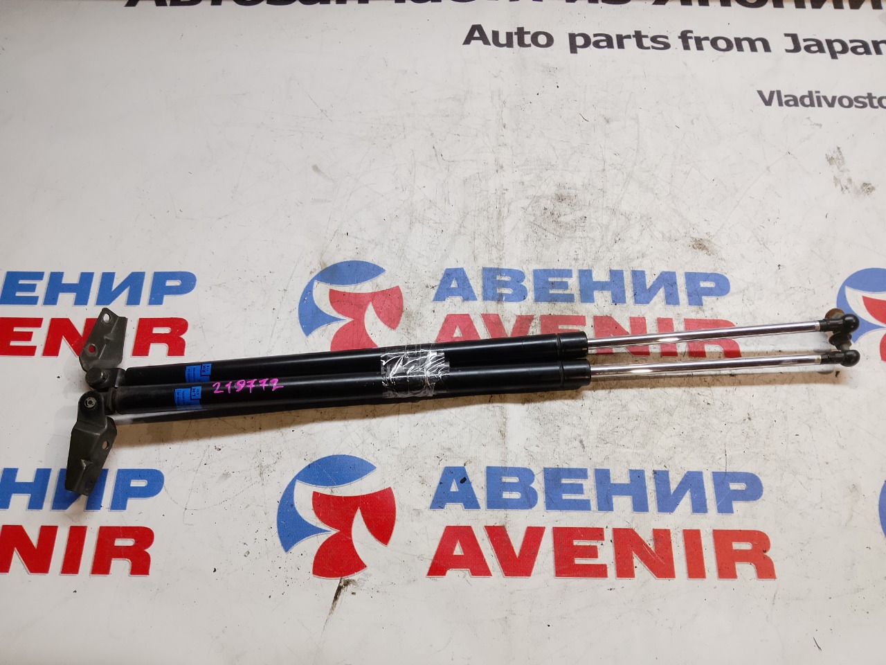 Амортизатор задней двери DAIHATSU ATRAI S220G задний (б/у)