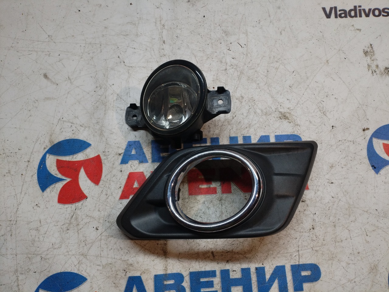 Туманка NISSAN X-TRAIL NT32 правая (б/у)