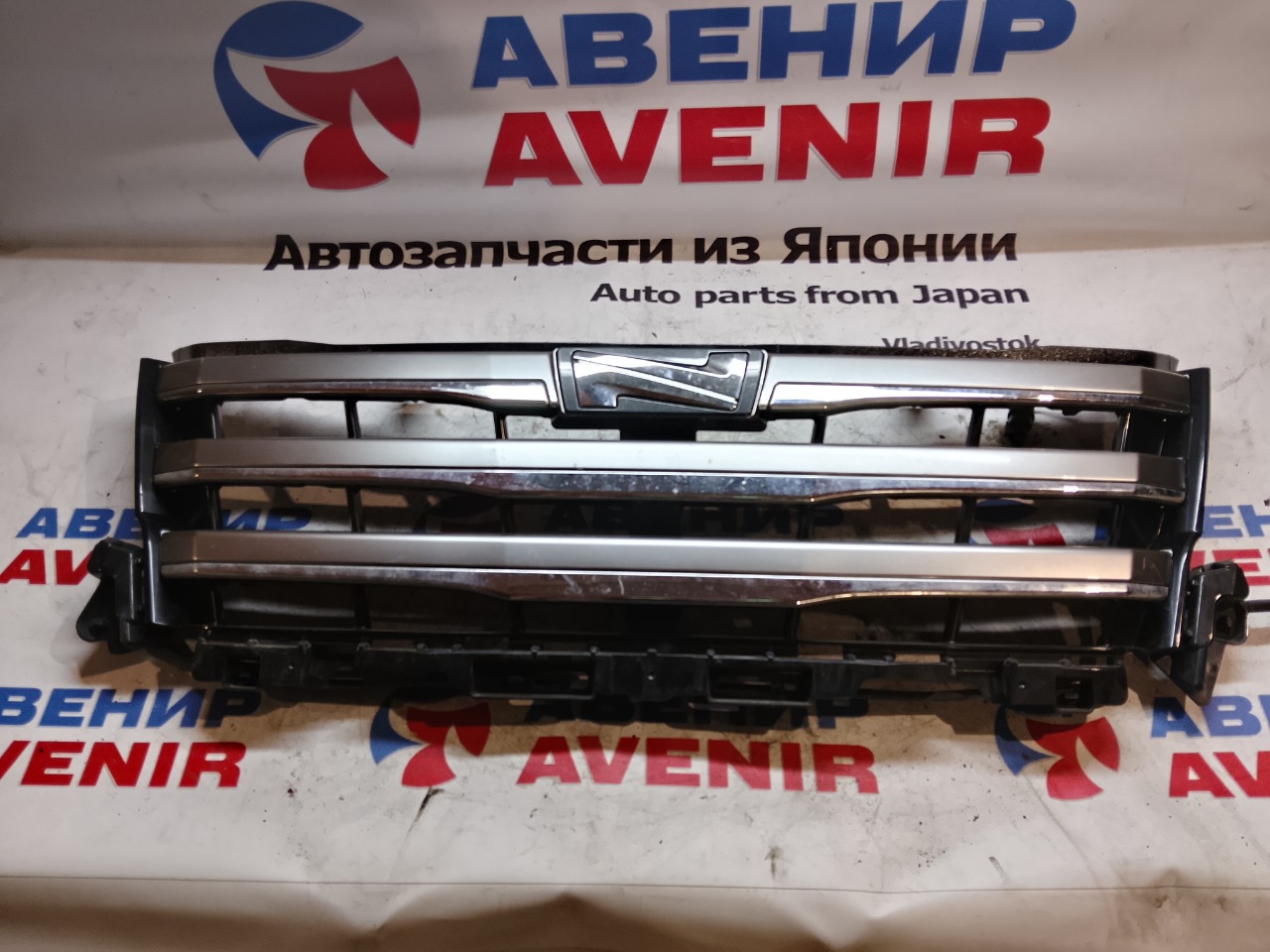 Решетка TOYOTA NOAH ZRR85 (б/у)