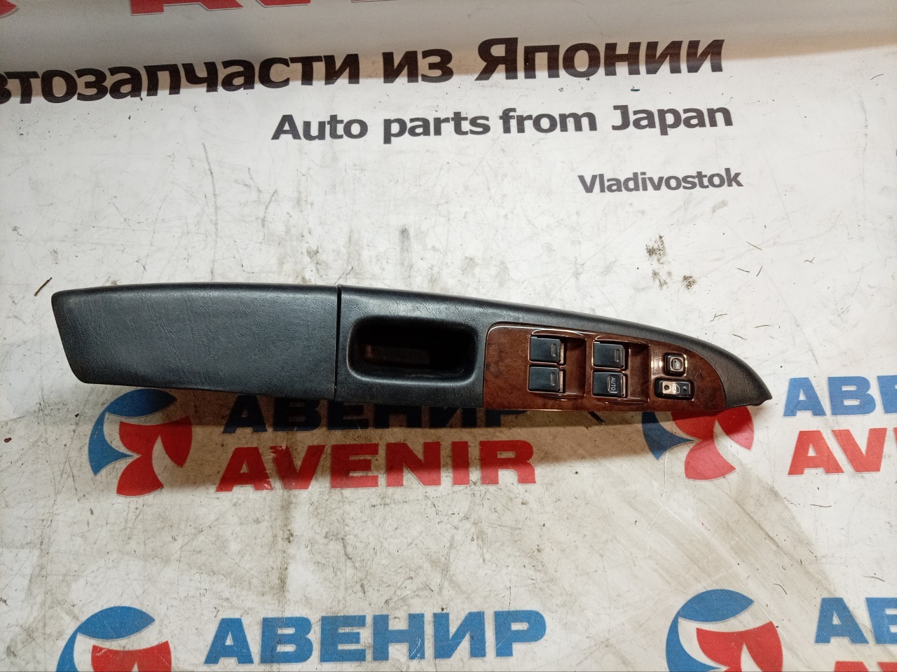 Блок управления стеклами TOYOTA CALDINA ST215 передний правый (б/у)