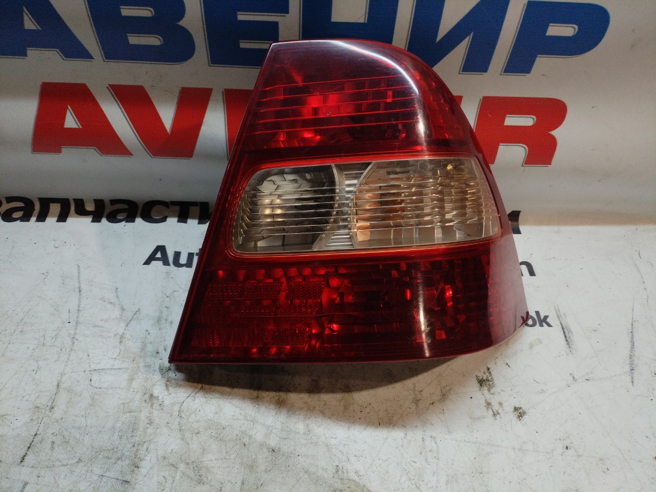Стоп-сигнал TOYOTA COROLLA CE121 задний правый (б/у)