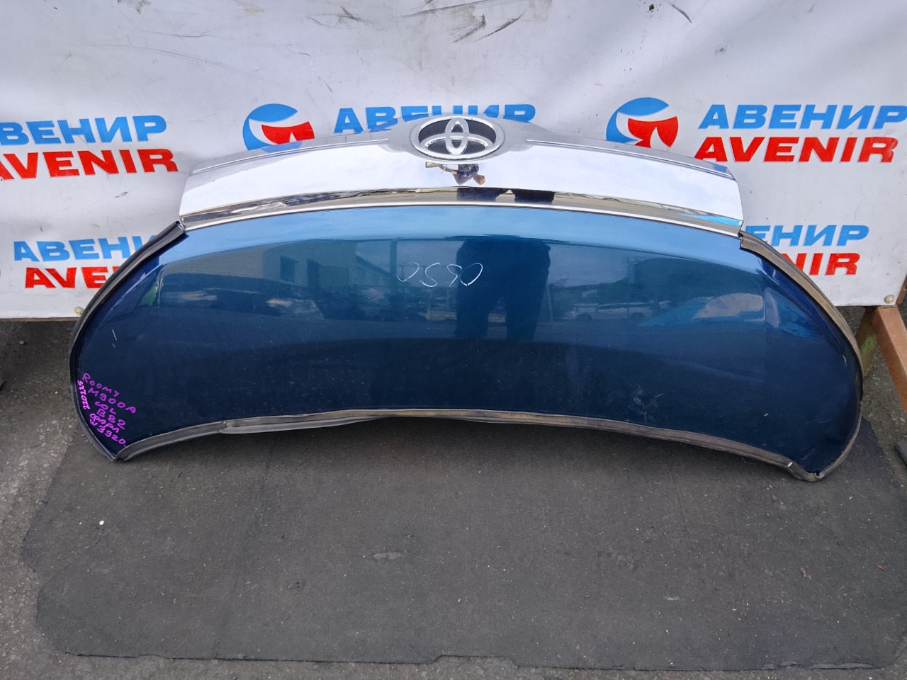 Капот TOYOTA ROOMY M900A (б/у)