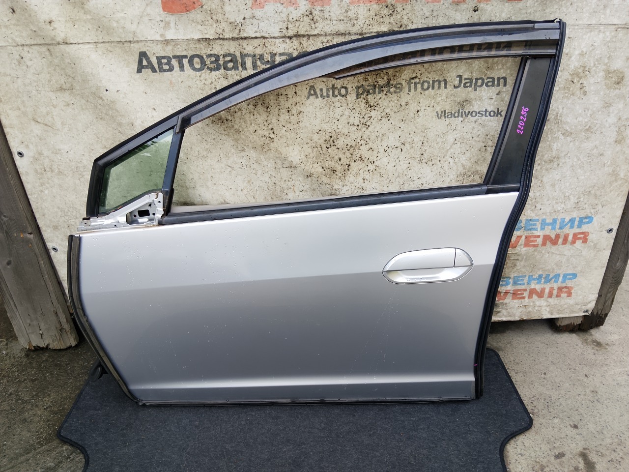 Дверь HONDA INSIGHT ZE2 передняя левая (б/у)