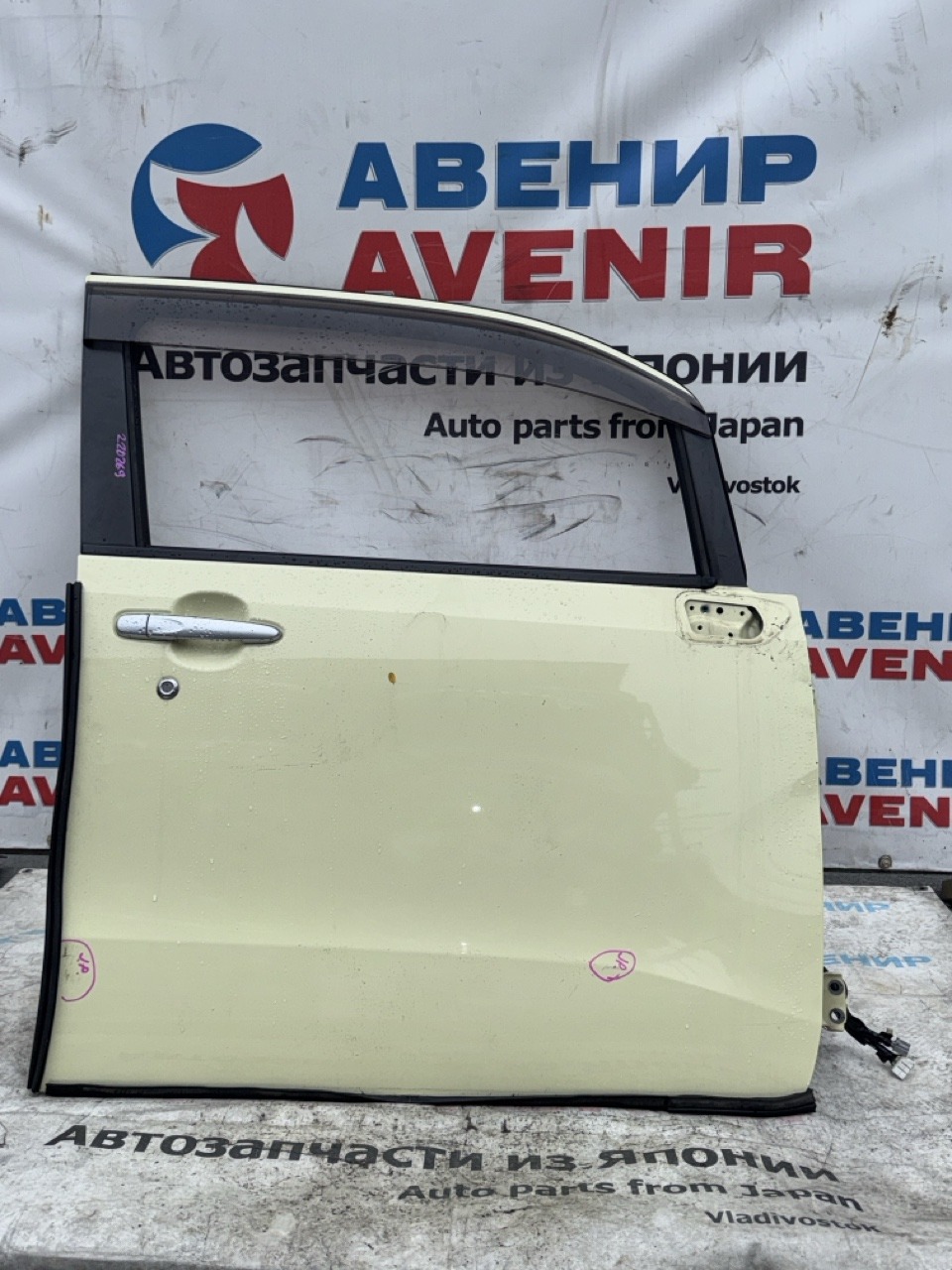 Дверь DAIHATSU MOVE LA150S передняя правая (б/у)