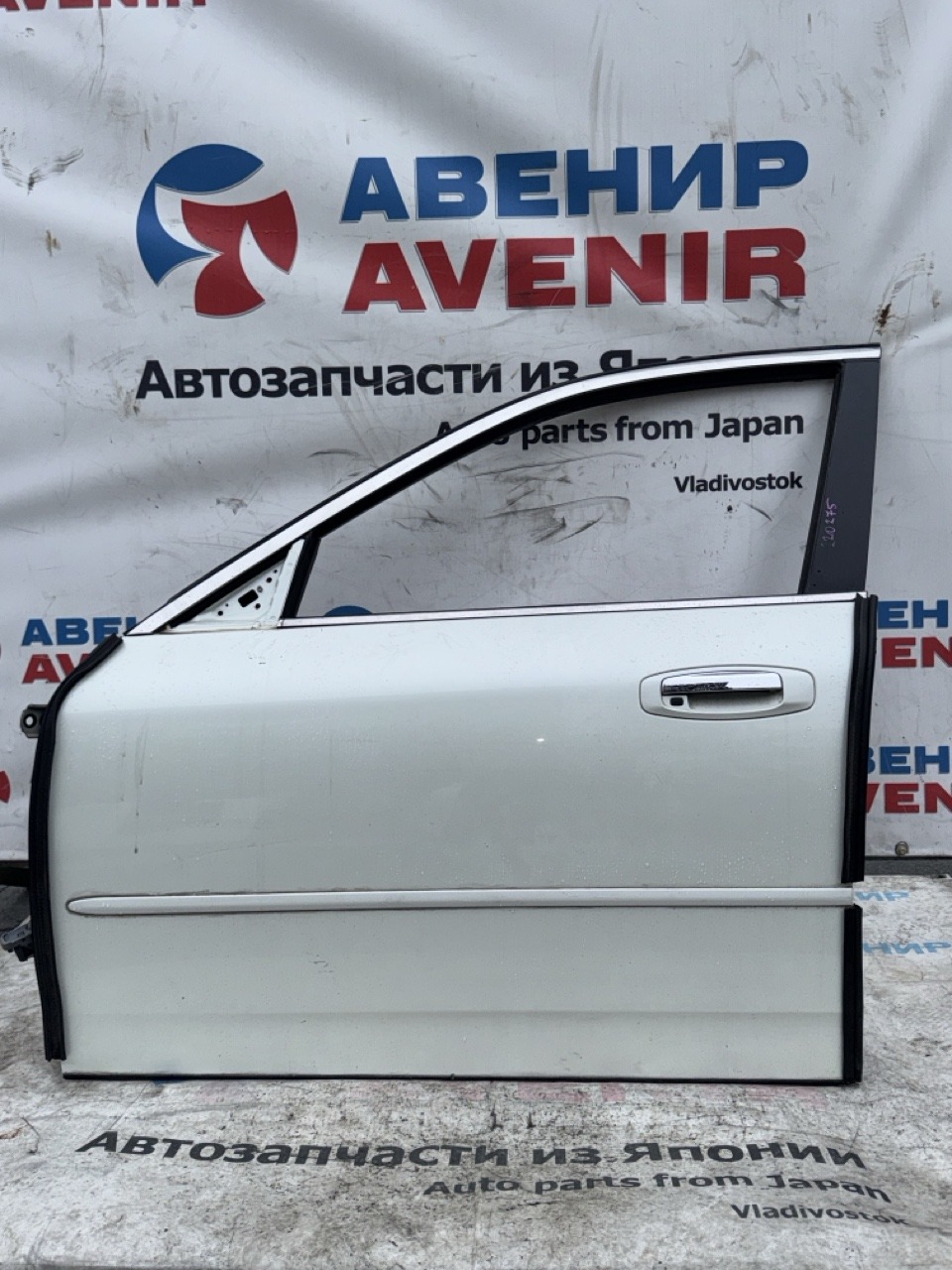 Дверь NISSAN SKYLINE HV35 передняя левая (б/у)
