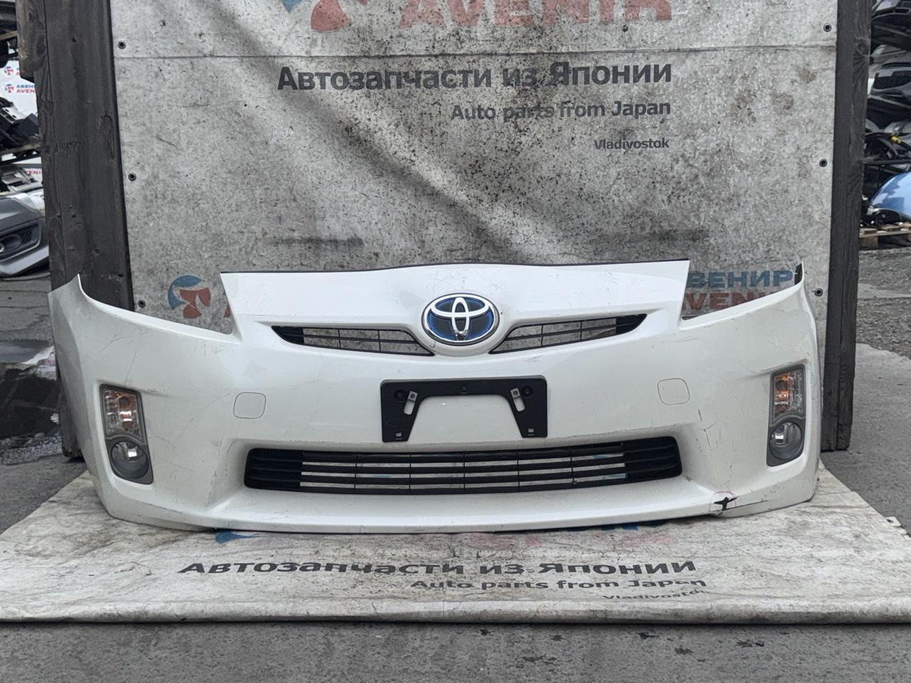 Бампер TOYOTA PRIUS ZVW30 2ZR-FXE передний (б/у)