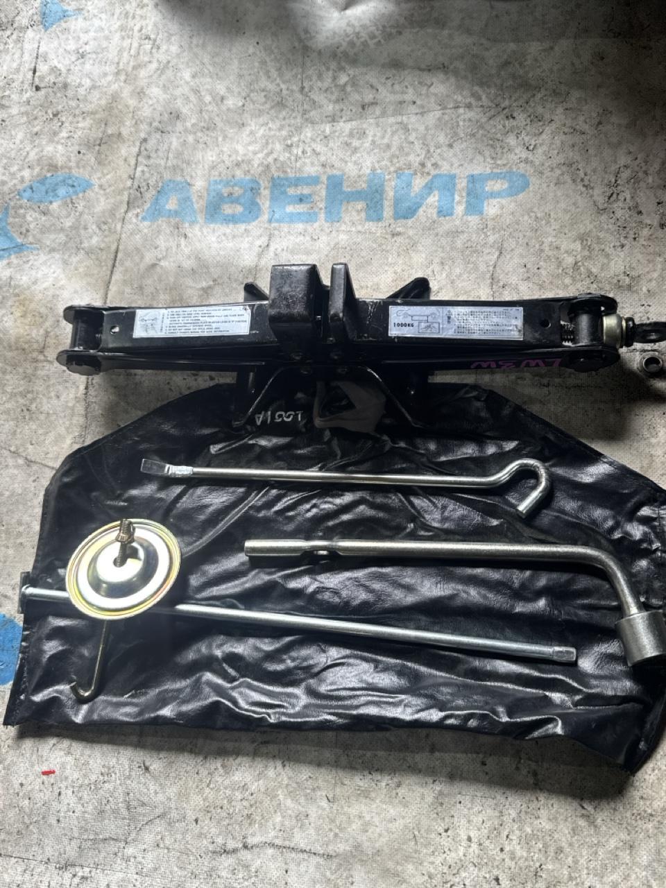 Домкрат MAZDA MPV LW3W (б/у)