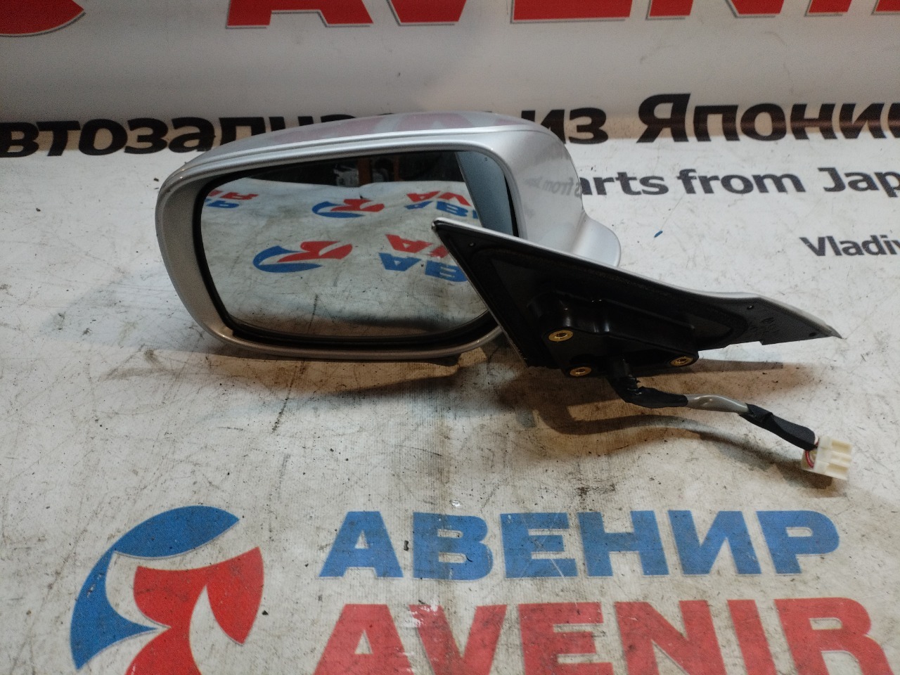 Зеркало TOYOTA MARK X GRX120 левое (б/у)