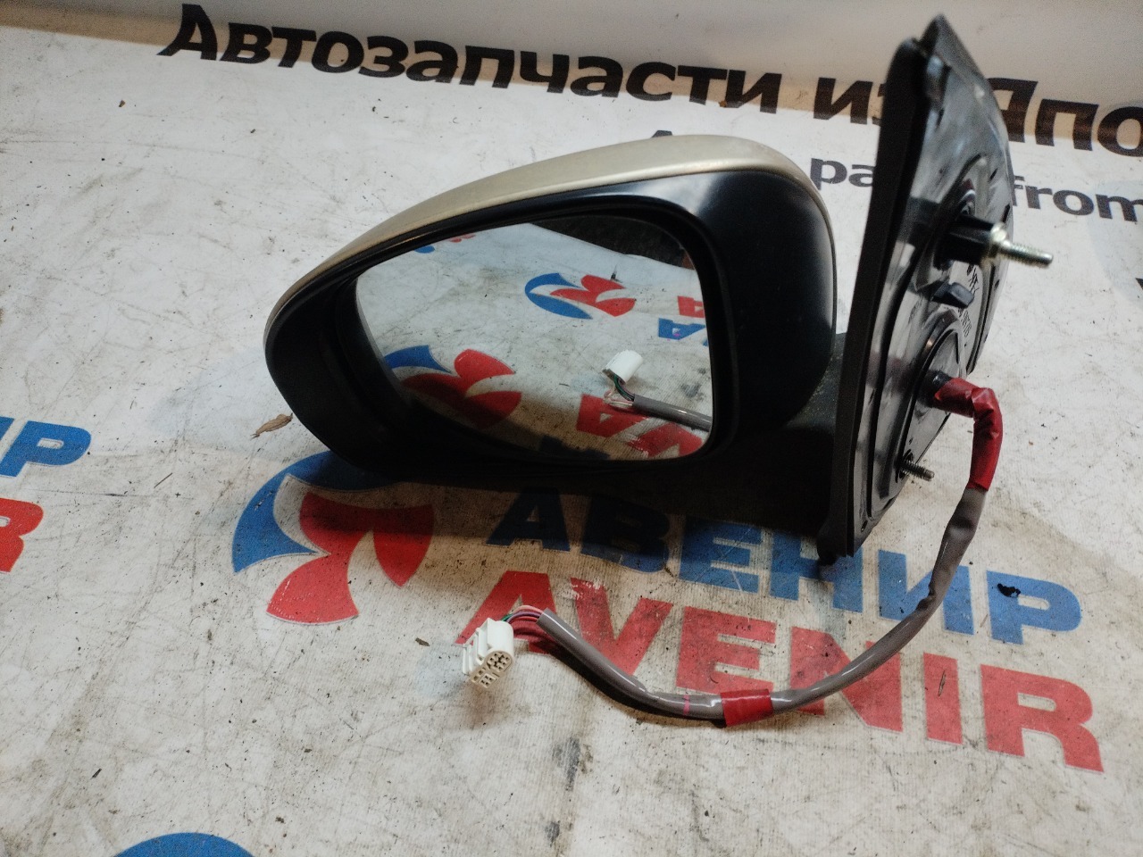 Зеркало TOYOTA PASSO KGC30 левое (б/у)
