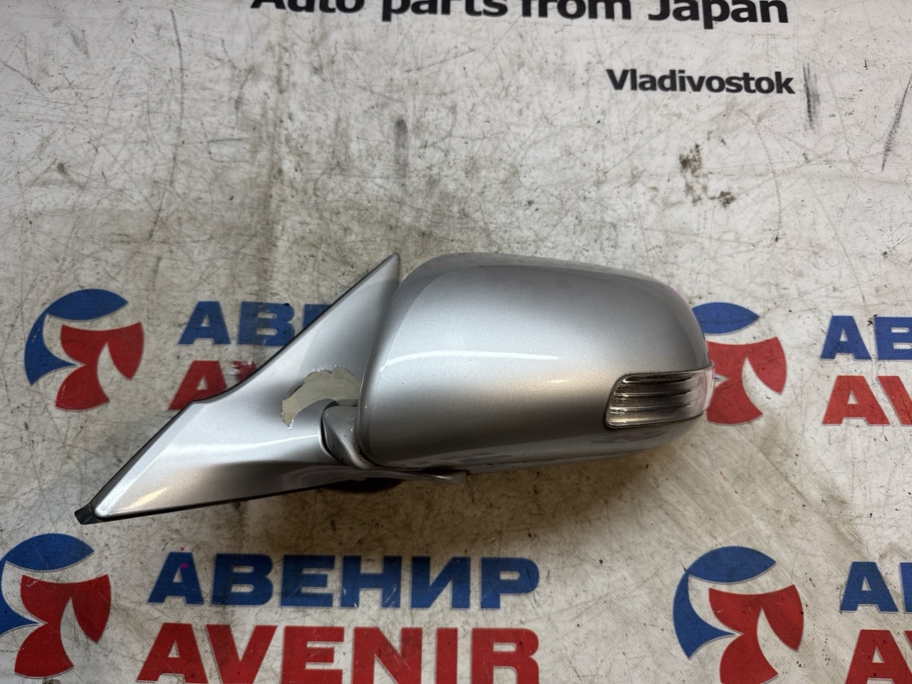 Зеркало TOYOTA MARK X GRX120 левое (б/у)