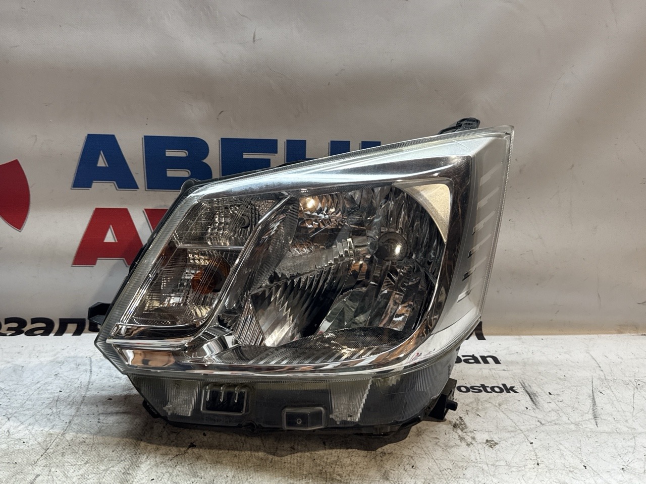 Фара DAIHATSU MOVE LA150S передняя левая (б/у)