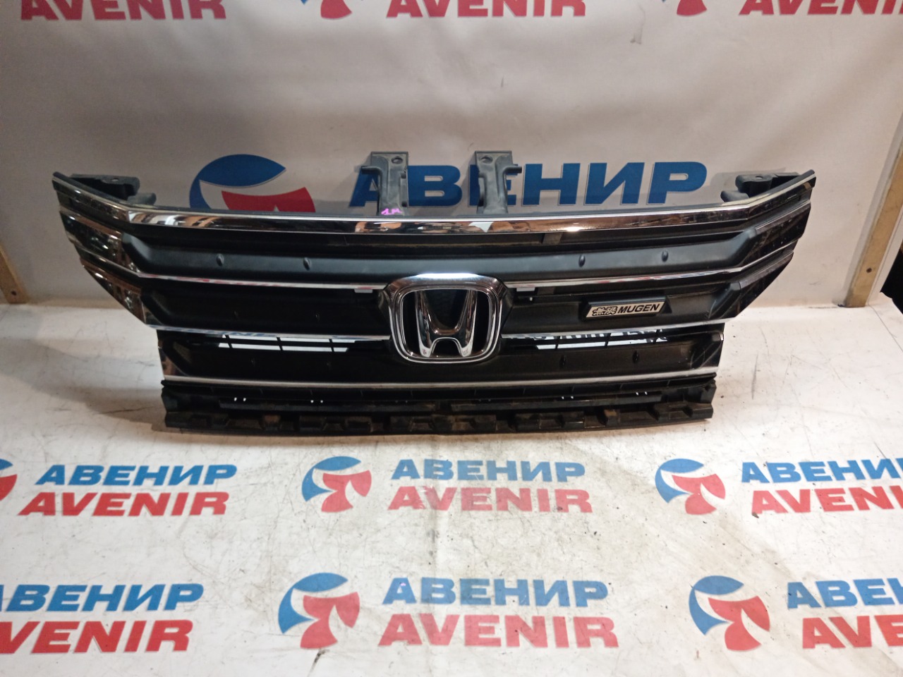 Решетка HONDA STEPWGN RK1 (б/у)