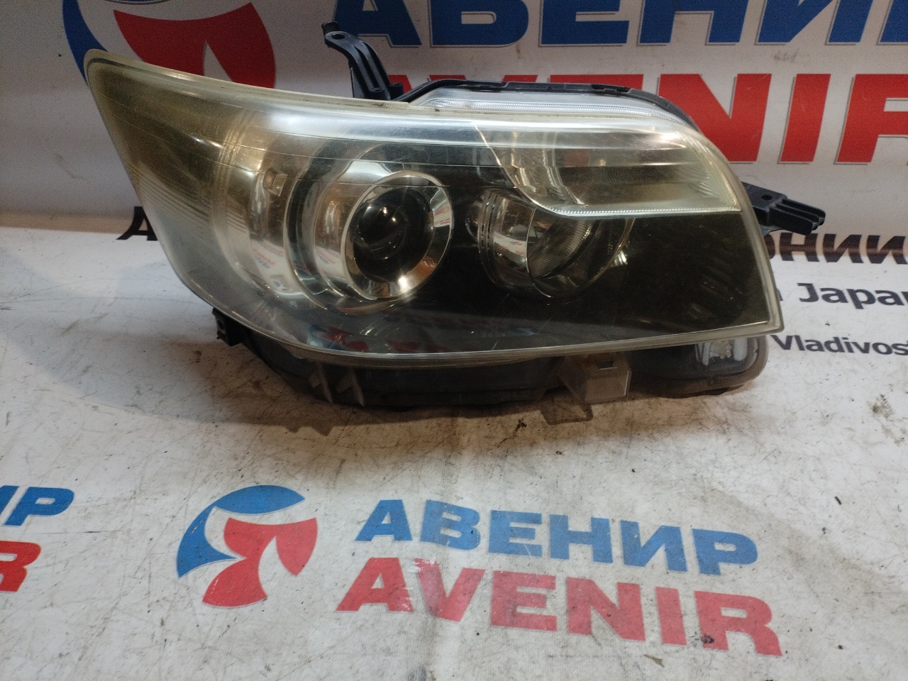 Фара TOYOTA COROLLA RUMION NZE151N передняя правая (б/у)