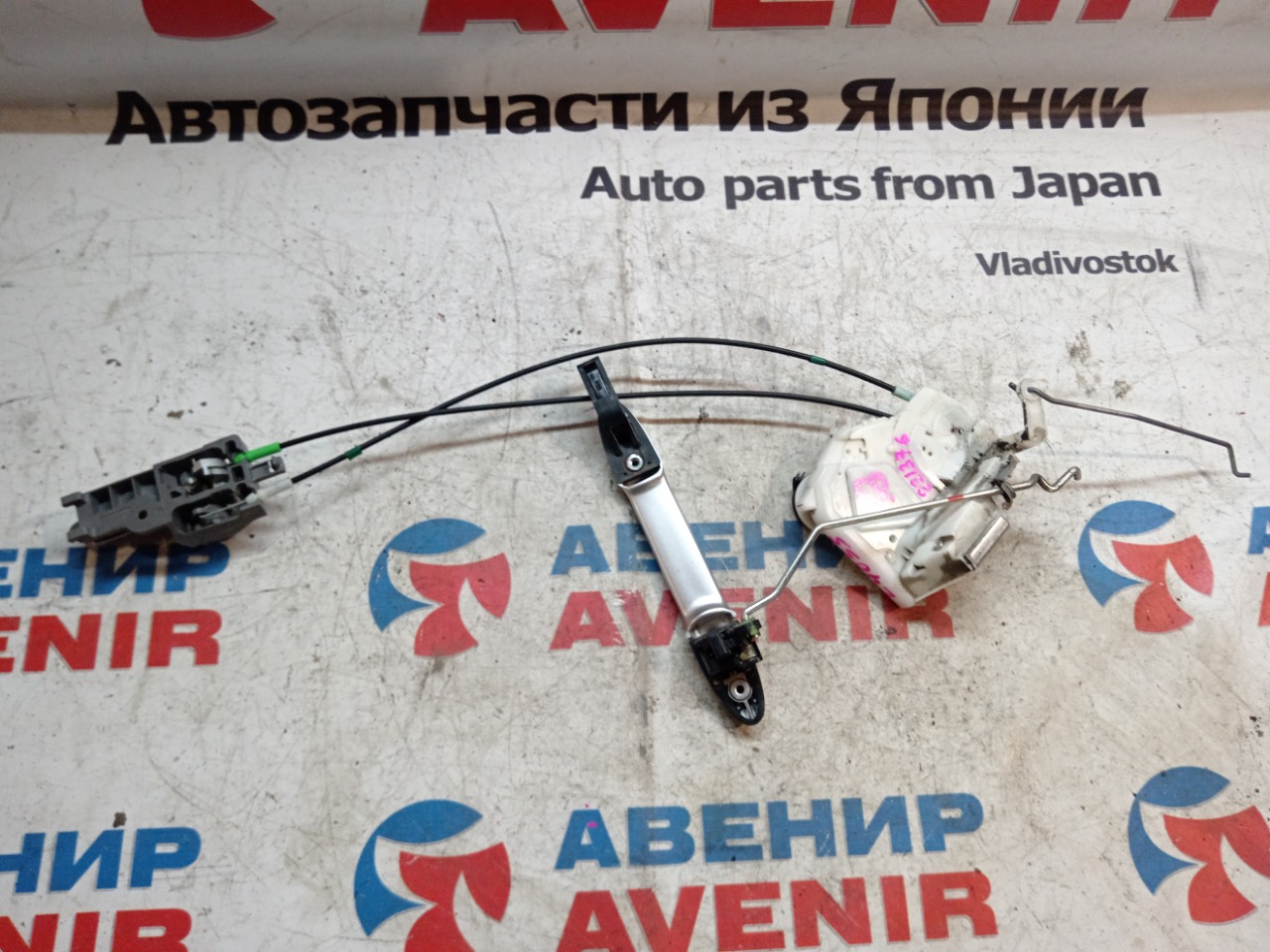 Замок двери DAIHATSU SONICA L405S передний правый (б/у)