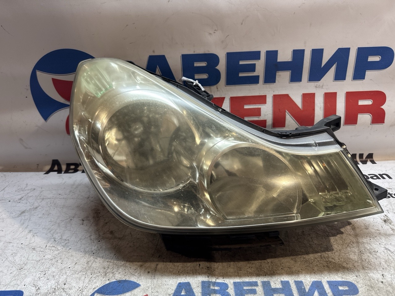 Фара NISSAN WINGROAD Y12 передняя правая (б/у)