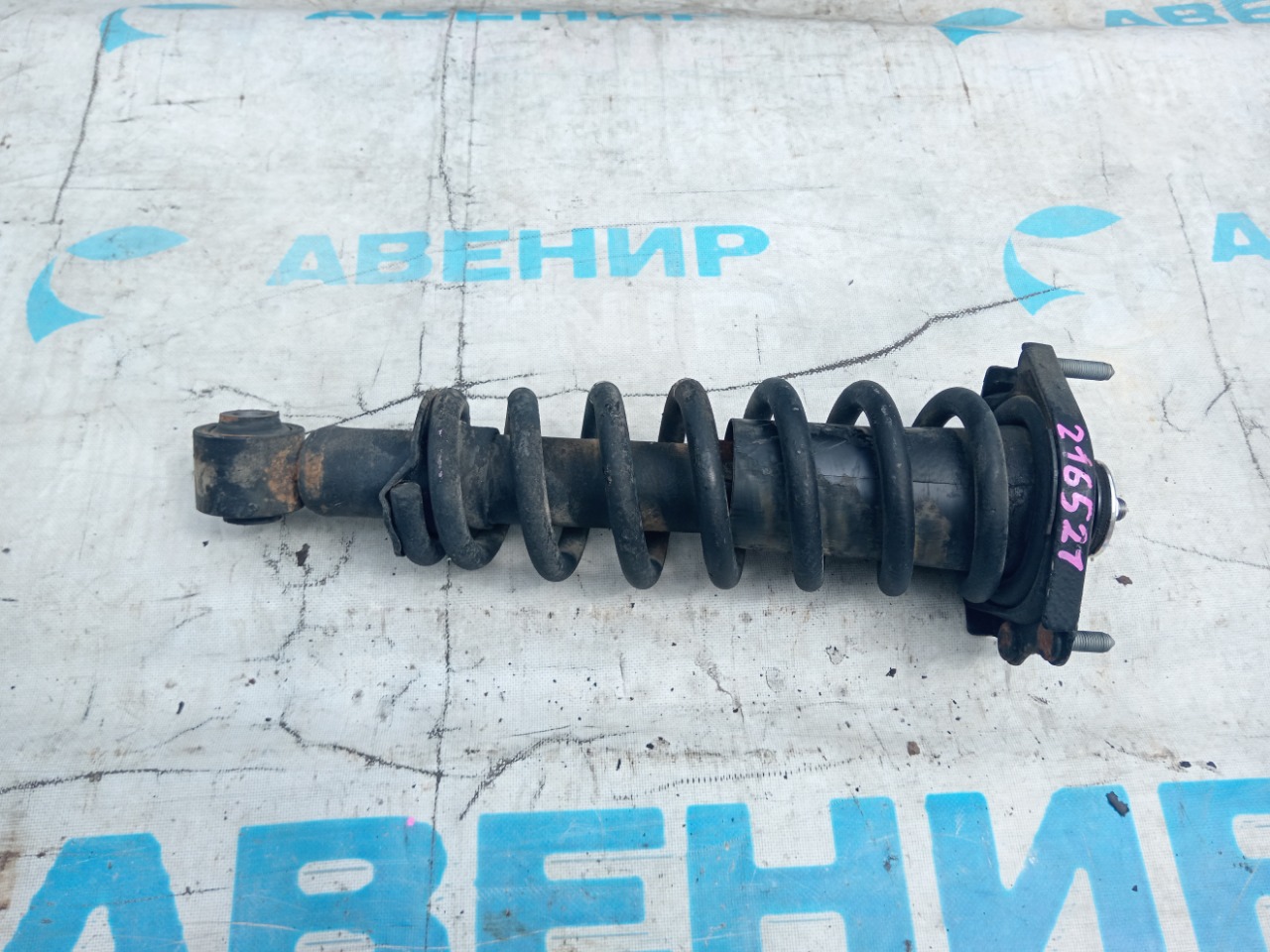 Стойка TOYOTA WISH ZNE14 задняя левая (б/у)