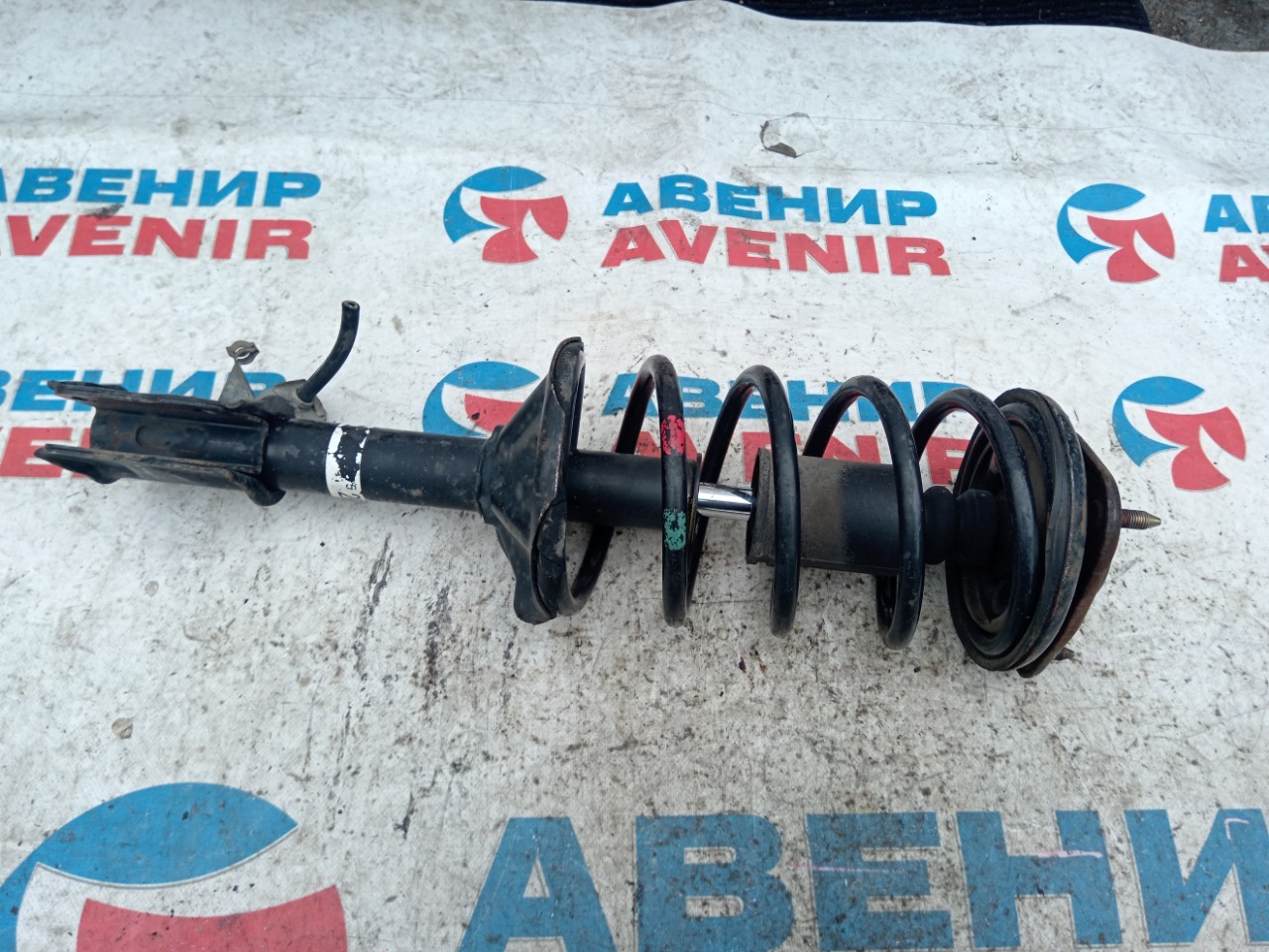 Стойка MITSUBISHI DINGO CQ2A передняя левая (б/у)