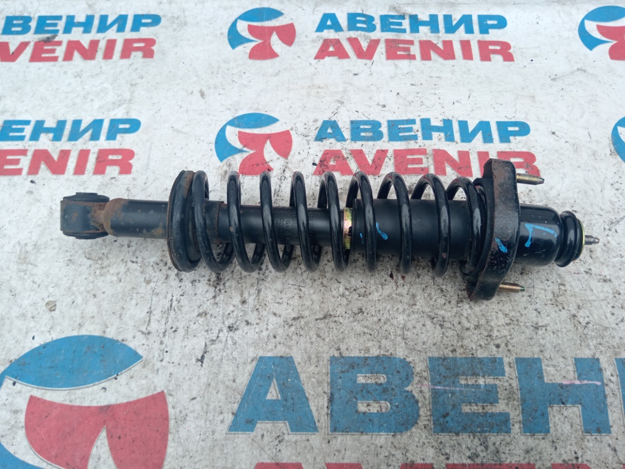 Стойка MITSUBISHI DION CR9W задняя левая (б/у)