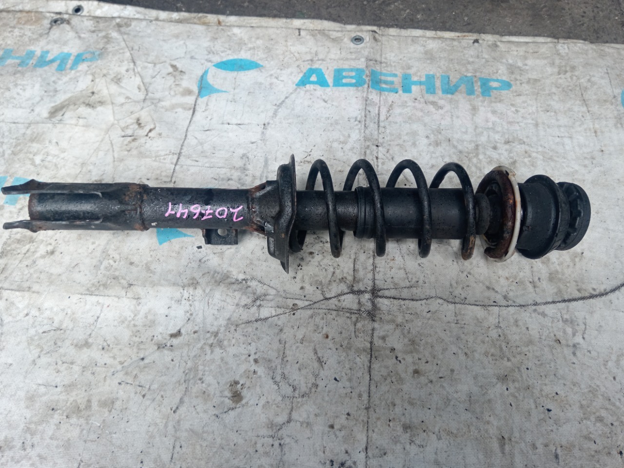 Стойка HONDA N-WGN JH4 передняя правая (б/у)