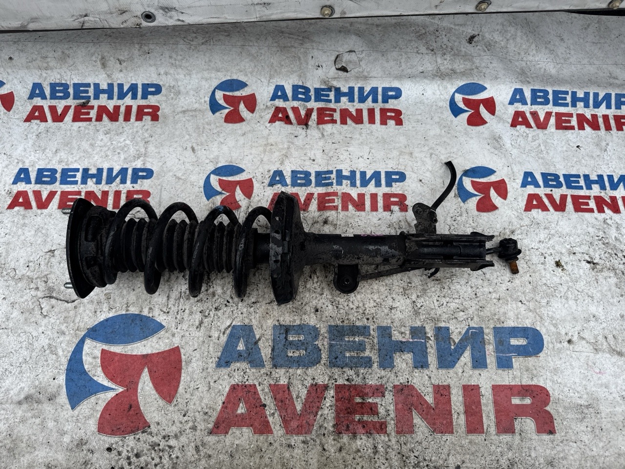 Стойка HONDA STEPWGN RP2 L15B передняя правая (б/у)
