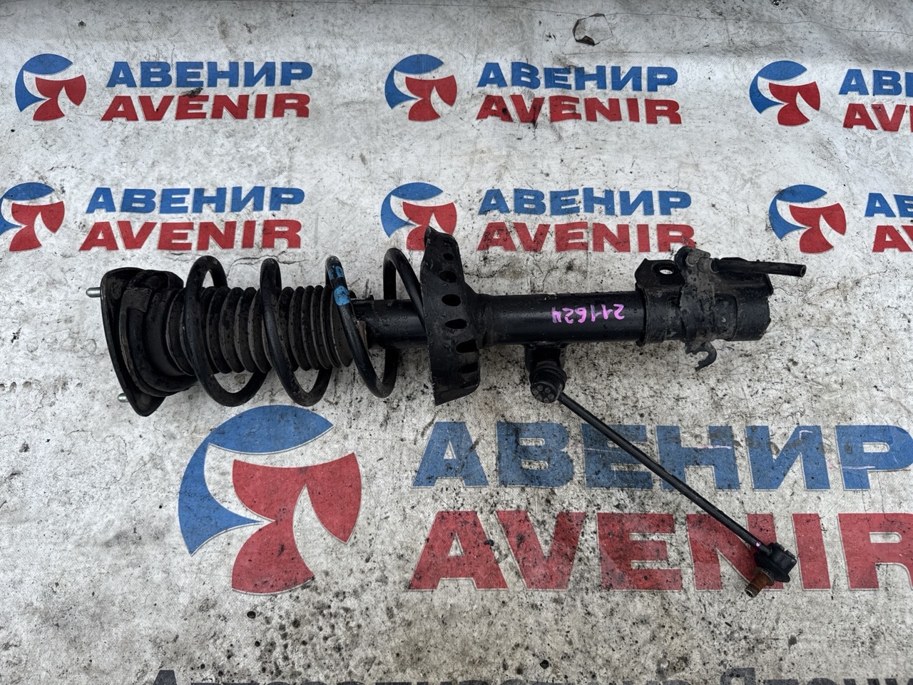 Стойка HONDA STEPWGN RP2 L15B передняя левая (б/у)