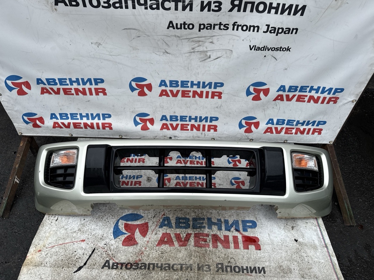 Бампер NISSAN TERRANO REGULUS JLR50 QD32ETI передний (б/у)