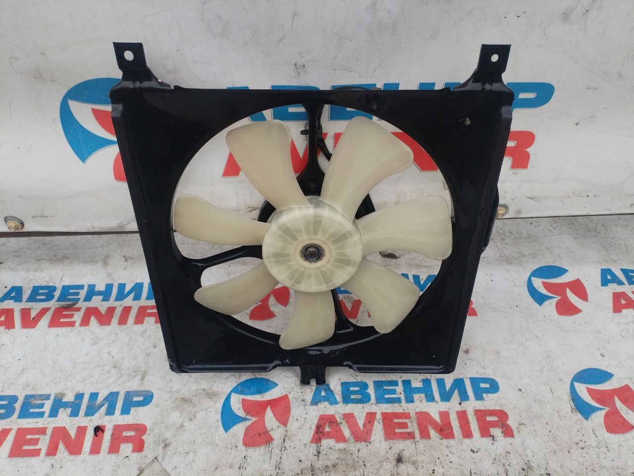 Диффузор радиатора SUZUKI CHEVROLET HT51S M13A (б/у)