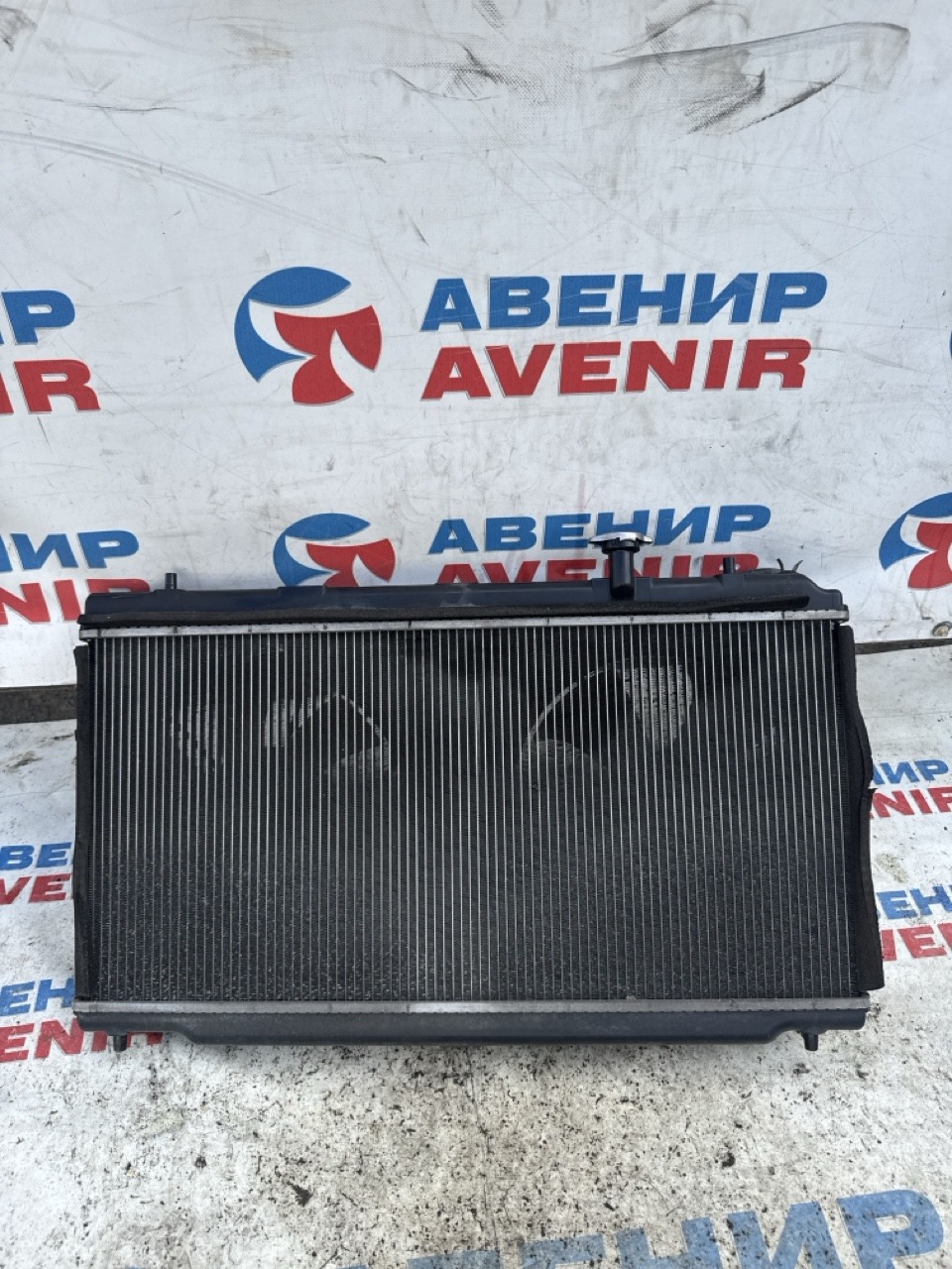Радиатор HONDA AIRWAVE GJ1 L15A (б/у)