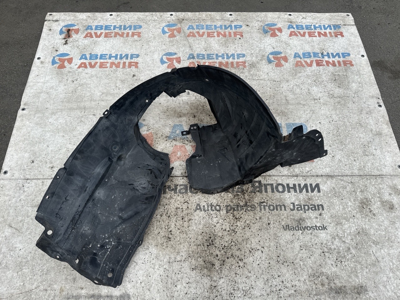 Подкрылок NISSAN TIIDA JC11 передний правый (б/у)