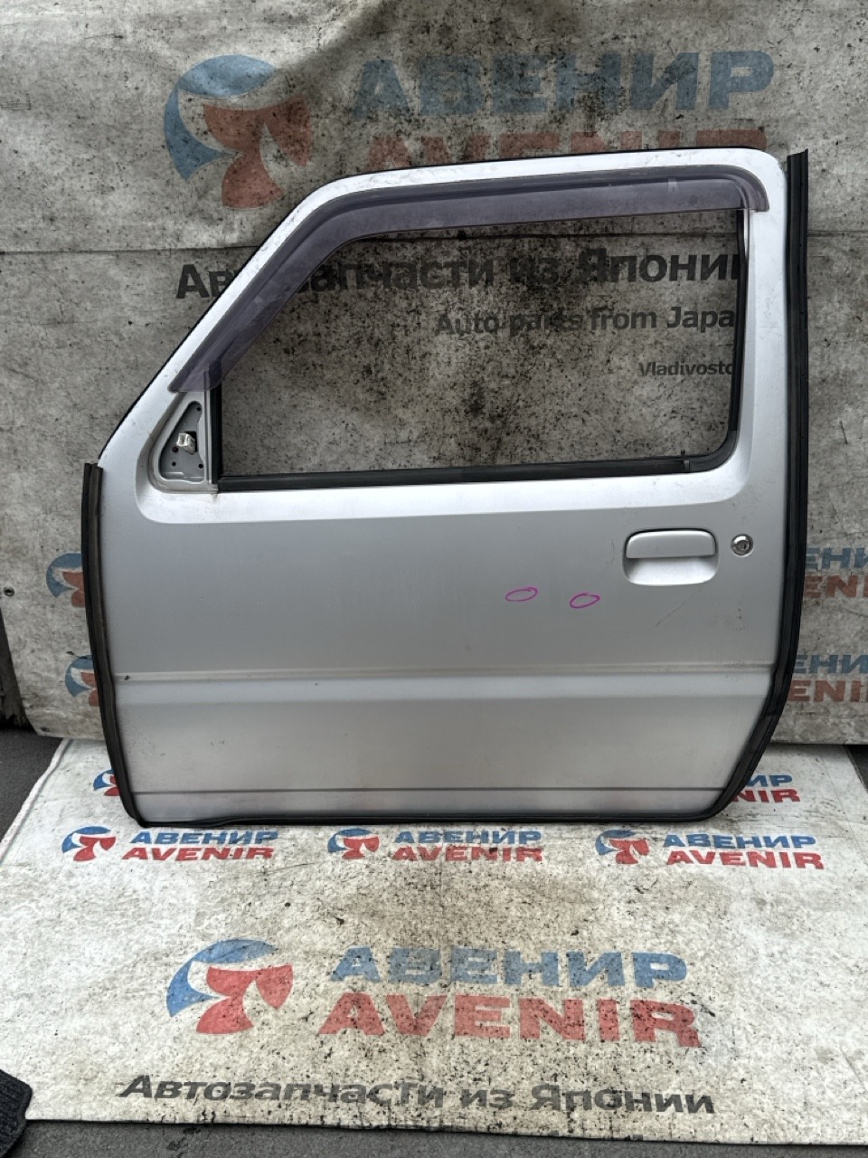Дверь SUZUKI JIMNY JB23W левая (б/у)