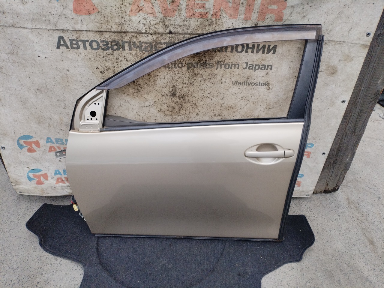 Дверь TOYOTA COROLLA AXIO NZE141 передняя левая (б/у)