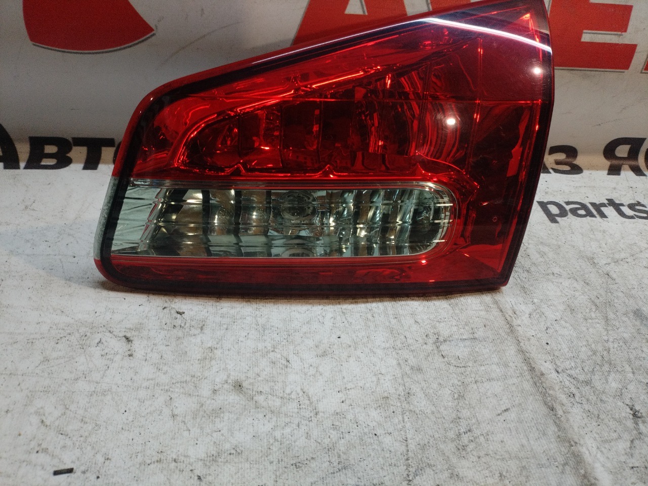 Стоп-вставка NISSAN WINGROAD JY12 задняя правая (б/у)