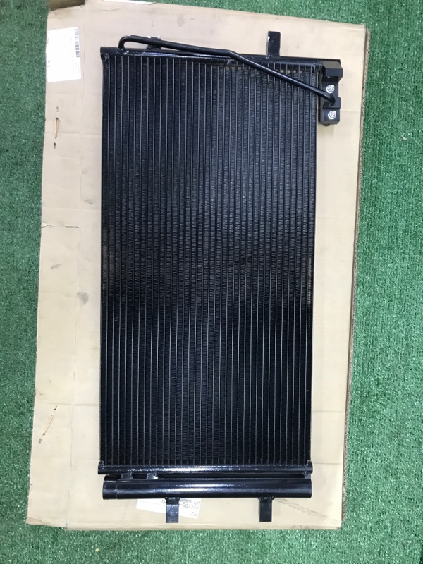 Радиатор кондиционера передний Audi Q3 8U0260401B новая