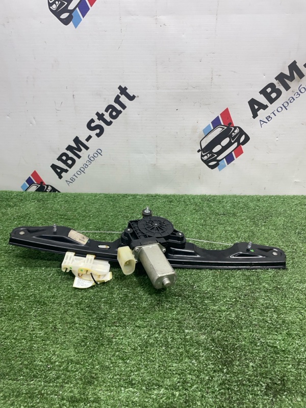 Стеклоподъемник задний правый 328i 08.11.2011 F30 N20B20A Стеклоподъемник задний правый 328i 08.11.2011 F30 N20B20A