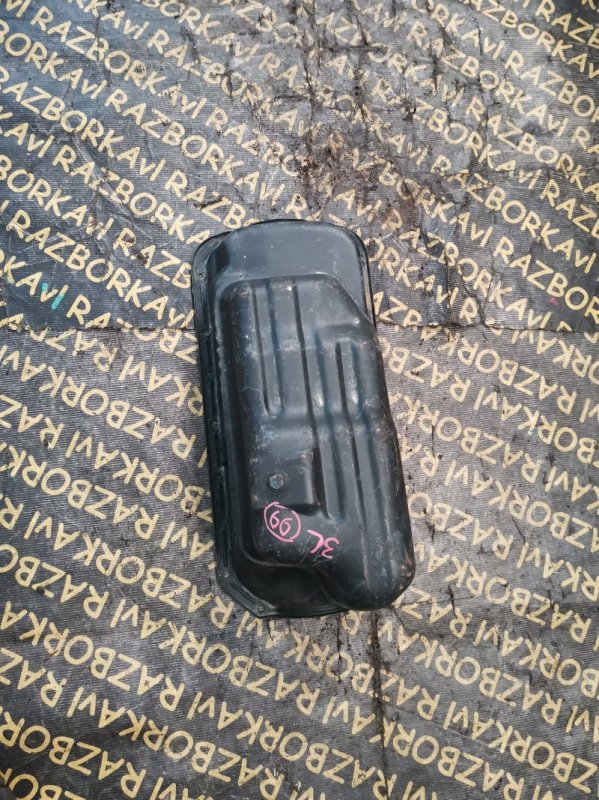Поддон Toyota Hiace LH107 3L Поддон Toyota Hiace LH107 3L