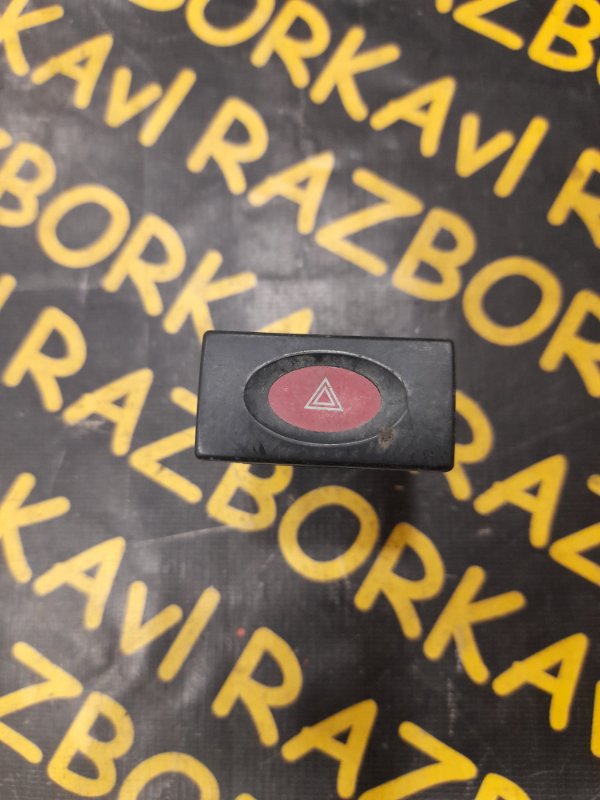 Кнопка Nissan Primera Кнопка Nissan Primera