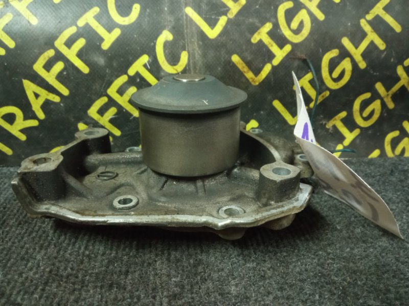 Помпа Lexus Rx330 MCU38 3MZFE