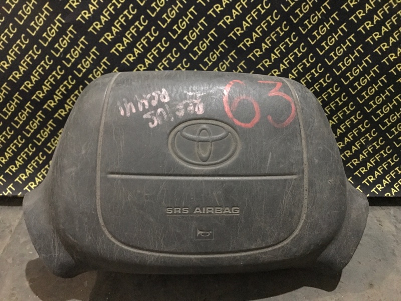 Airbag на руль Toyota Hiace Regius RCH47W 3RZFE 1999