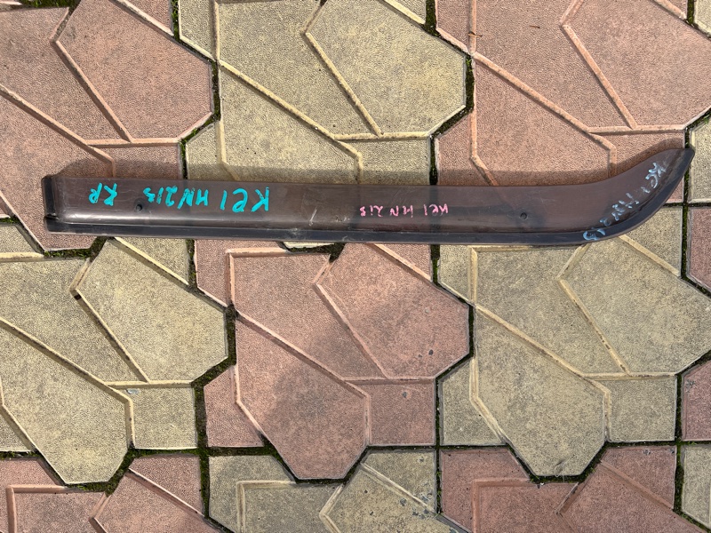 Ветровик Suzuki Kei HN21S F6A задний правый